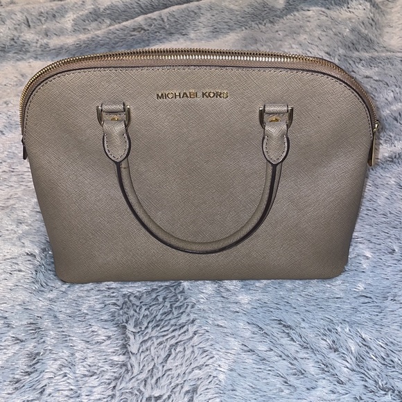 Michael kors satchel - Picture 2 of 6